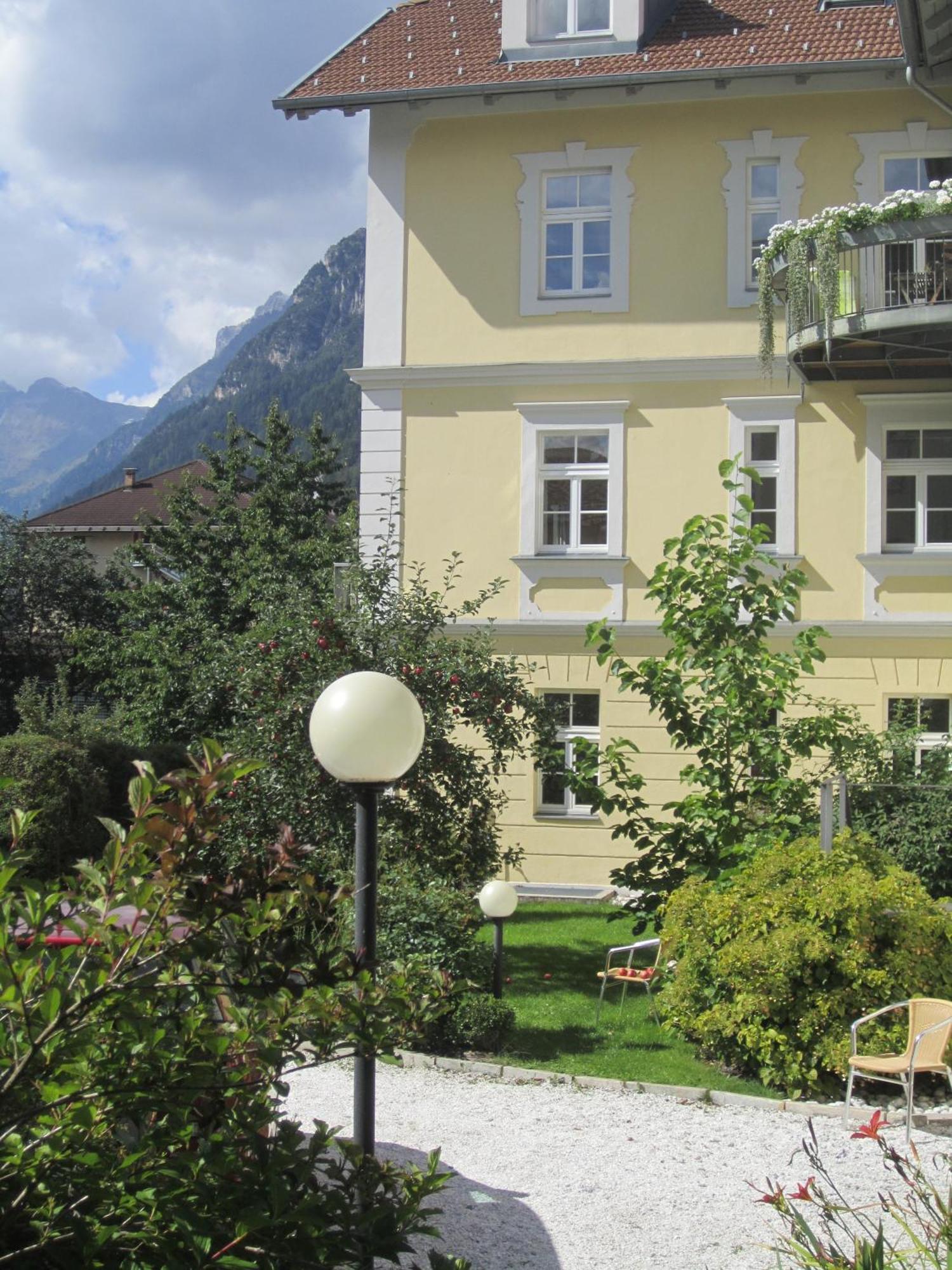 Residence Zum Theater Colle Isarco Ngoại thất bức ảnh